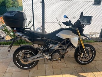 Aprilia SMV 750 Dorsoduro - 2