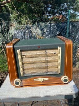 Retro rádio Tesla Máj - 2