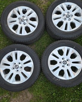 Sada Nissan 6x17 ET50 5x114,3x66 - 215/60/17C - 2
