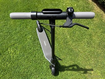 Elektrokoloběžka Ninebot KickScooter E2 - 2