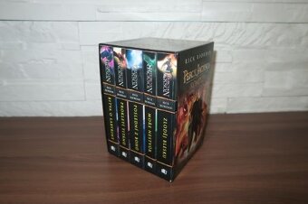 PERCY JACKSON - Rick Riordan - Komplet box - 2