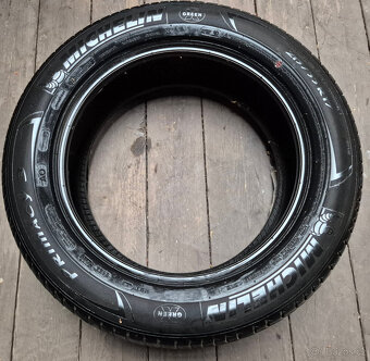 sleva Michelin Primacy 3, 215-65 R 17 - 2