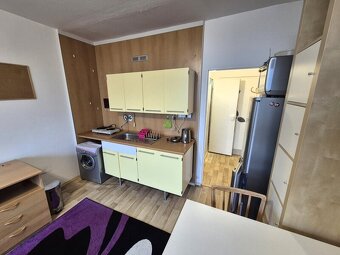 Pronájem kompletně zařízeného bytu 1+kk s balkonem v Liberci - 2
