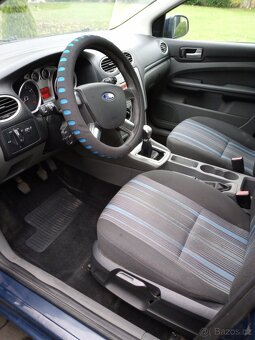 Ford Focus kombi 1,6 benzín - 2