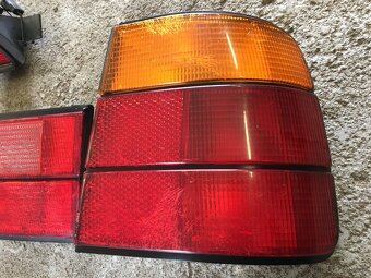 BMW E34 Hella zadní světla + třetí brzdové světlo - 2