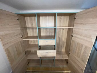 Dětský set - šatní skříň + 2 komody - 2