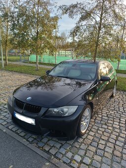 BMW E90 325i Automat - 2