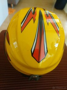 Lyžařská dětská přilba s brýlemi - 2