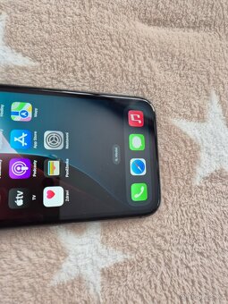 iPhone 11 128gb stav baterie 94% - 2