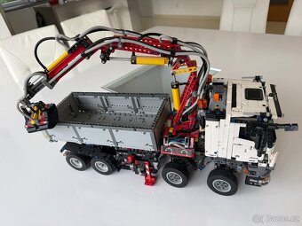 LEGO 42043 Technic - model 2 v 1 - 2