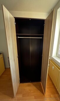 Šatní skříň - 2