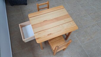 Dětský stoleček a židličky - 2