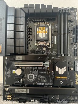 ASUS TUF GAMING B760-PLUS WIFI Socket intel 1700 - 2