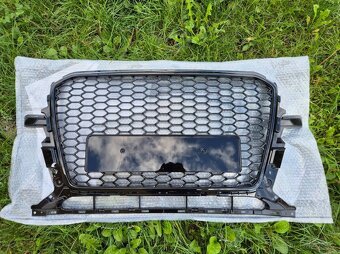 AUDI Q5 8R FACELIFT predná maska / HONEYCOMB / ČIERNA - 2