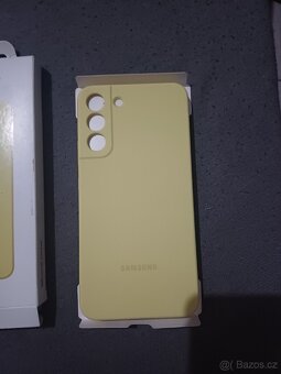 Kryt na Samsung Galaxy S22+ - 2