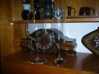 Skleněná číše - 2