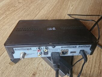 Satelitní přijímač GoSat GS7060 HDi - 2