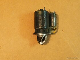 Startér Bosch z industrie motoru brouk VW 028 911 023 B - 2