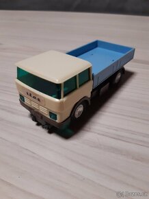 nakladne auto Ites na zotrvacnik / autodrahu - 2