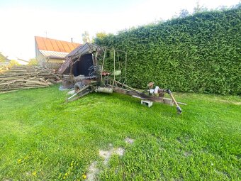 UNHZ 500 nakladač. - 2