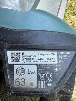 Roboticka sekačka Bosch Indego M + 700 - 2