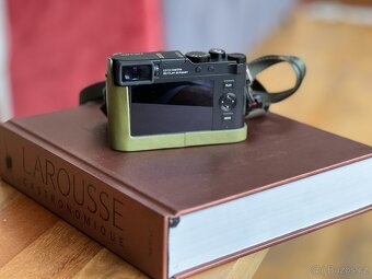 LEICA D-LUX 8 - 2