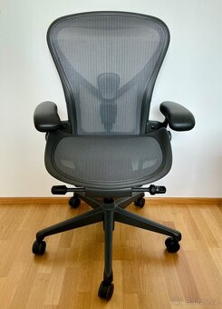 Kancelářská židle Herman Miller Aeron vel. B - záruka - 2