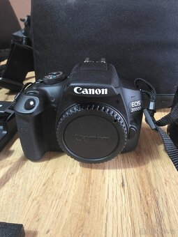 Canon EOS 2000D + EF-S 18-55 mm f/3.5-5.6 IS II - 2