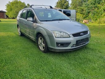 Ford Focus Kombi 1.6i - 2