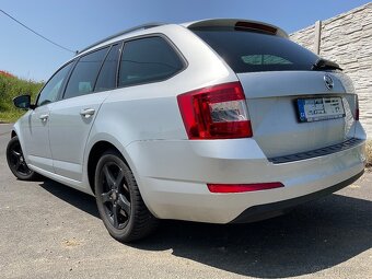 Škoda Octavia Combi STYLLE 2.0l diesel rok 2016 Navi Alu Top - 2