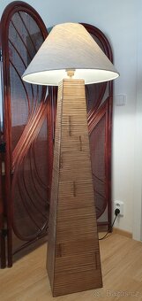 Stojací lampa v koloniálním stylu, Brno - 2