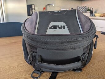 Univerzální moto brašna Givi XS313 Xtream (20L) - 2