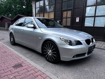 BMW 560L 520i najeto 113 tis km - 2