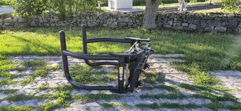 Kleště na kulaté senážní balíky Flexigrip - 2