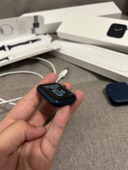 Apple Watch 6 44mm Modré - 2