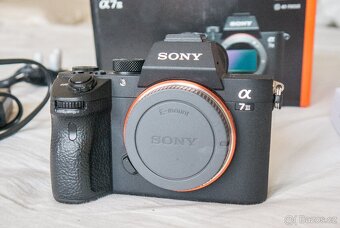 SONY A7 III, 200 snímků - 2