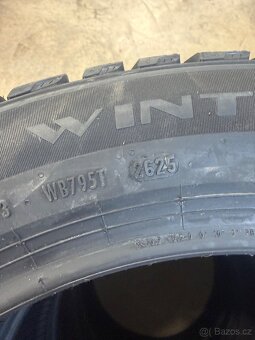 Pirelli 235/45R18 - 2