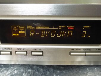 ONKYO T-4211 špičkový tuner s RDS, 30 předvoleb - 2