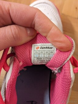 Dětské sálové tenisky vel. 33 - 2