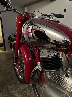 JAWA 250 Pérák - 2