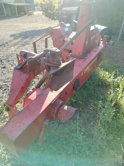 Prodám řezačku na kukuřici používanou jako štěpkovač - 2