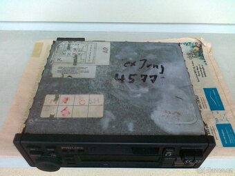 Prodám autorádio PHILIPS - 2