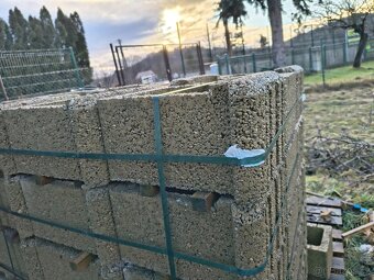 Svahové tvárnice (svahovky) - 2