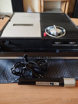 Kazetový magnetofon Panasonic - 2