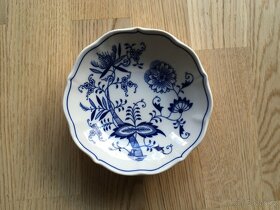 Sada podšálků - cibulák - 2