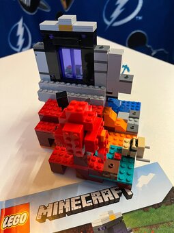 Lego Minecraft 21172 - 2