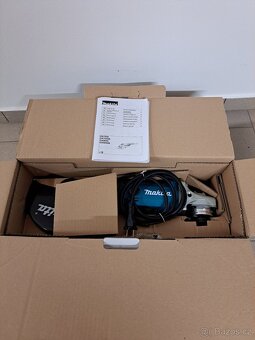 Úhlová bruska Makita - 2