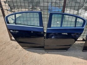 vw passat B7 sedan - dveře - 2