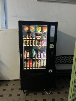 PRODEJNÍ AUTOMAT NECTA VENDING - 2