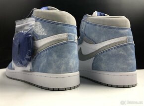 Nike Air Jordan 1 Hyper Royal - 2